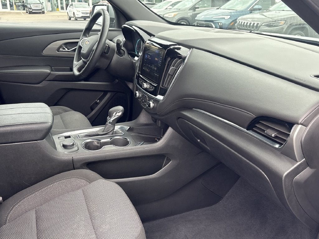 2024 Chevrolet Traverse Limited LT Cloth