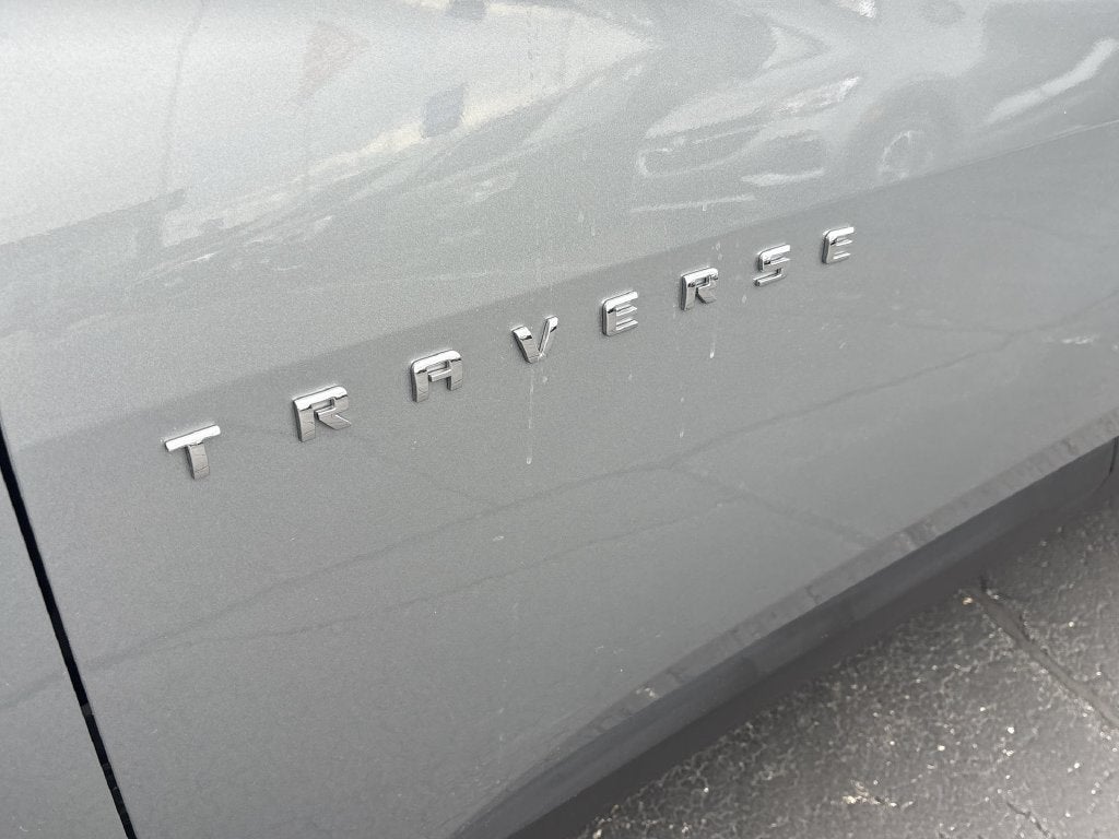 2024 Chevrolet Traverse Limited LT Cloth