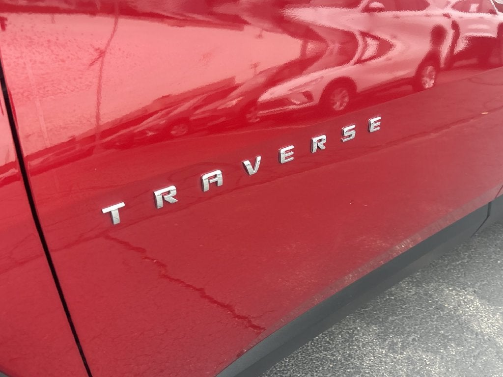 2023 Chevrolet Traverse LT Cloth