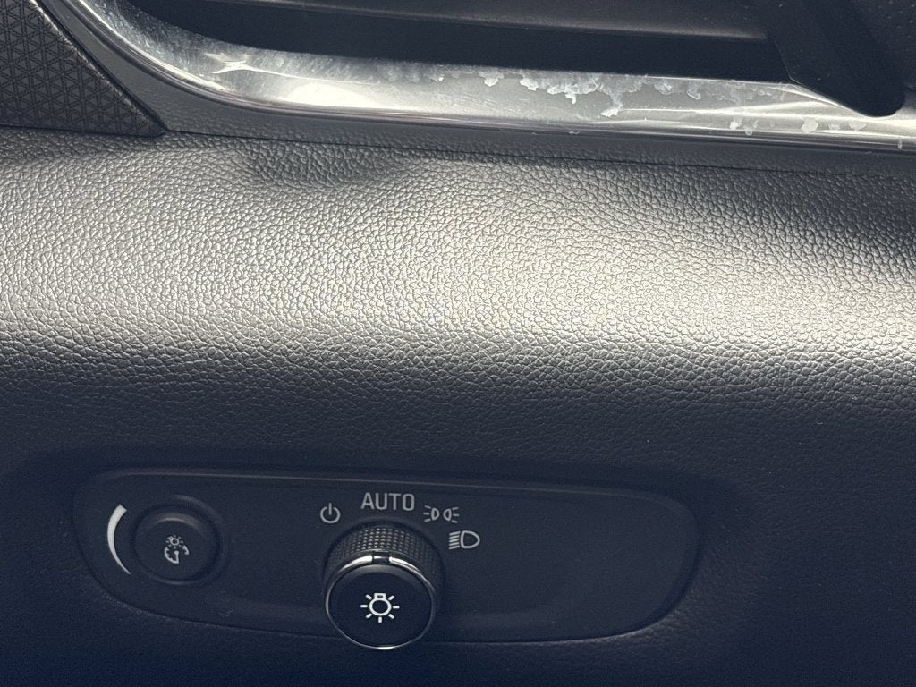 2023 Chevrolet Traverse Premier - Photo 18