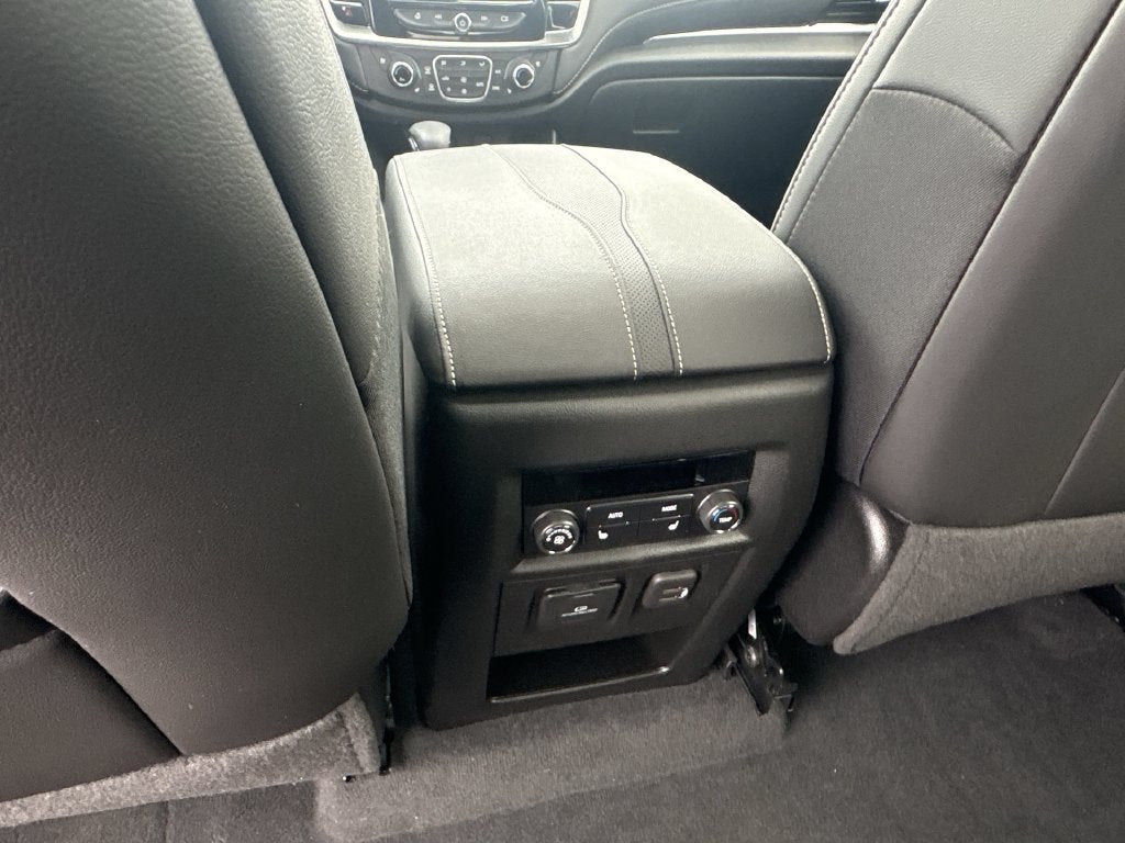 2023 Chevrolet Traverse Premier - Photo 22