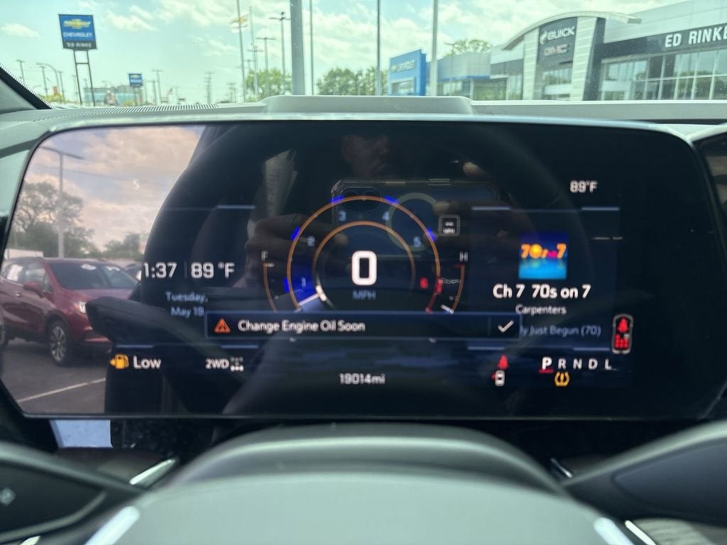 2025 Chevrolet Suburban LS