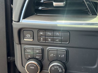 2025 Chevrolet Suburban LS