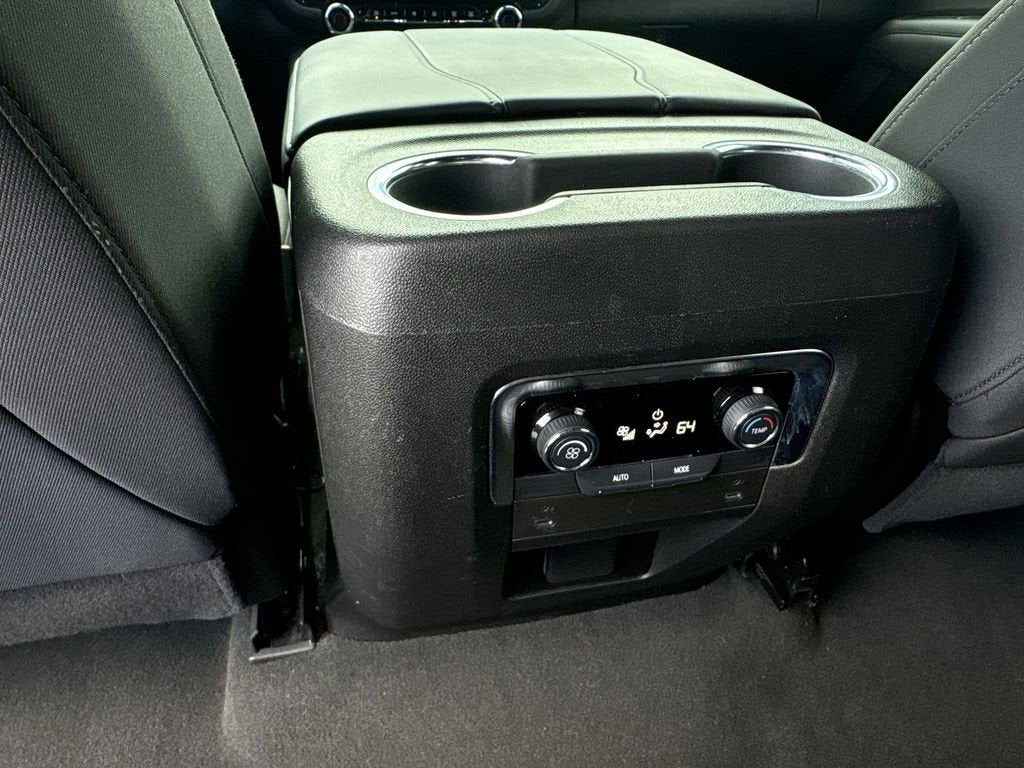 2025 Chevrolet Suburban LS
