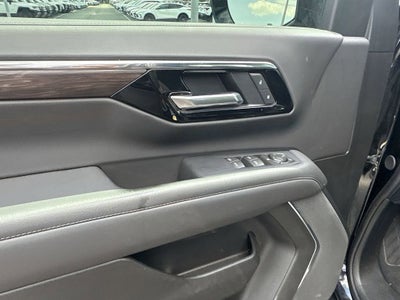 2025 Chevrolet Suburban LS