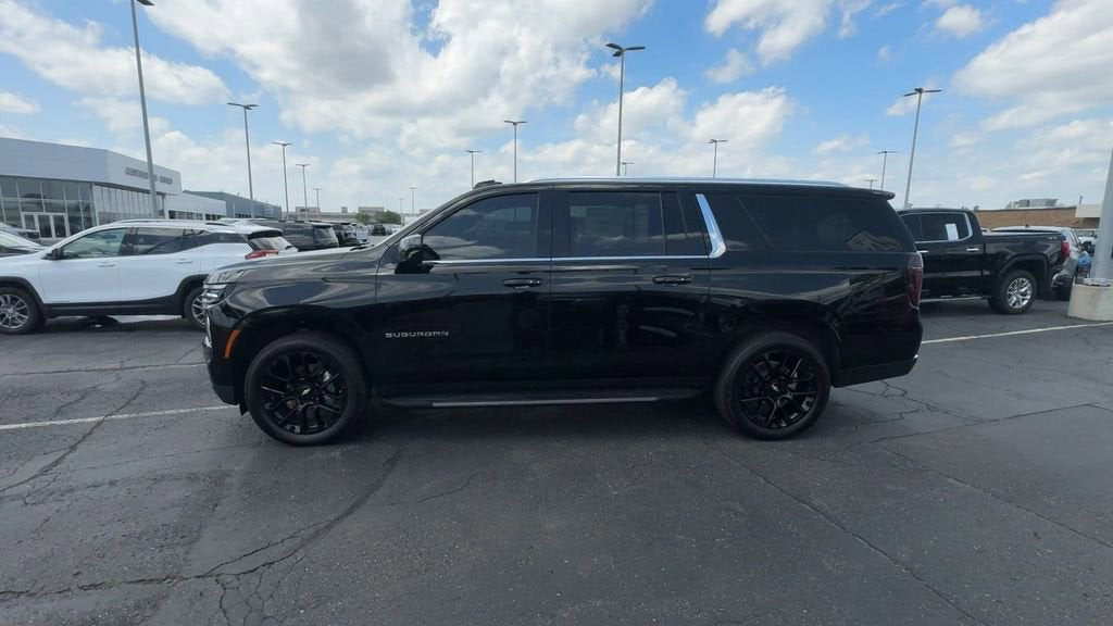 2025 Chevrolet Suburban LS