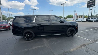 2025 Chevrolet Suburban LS