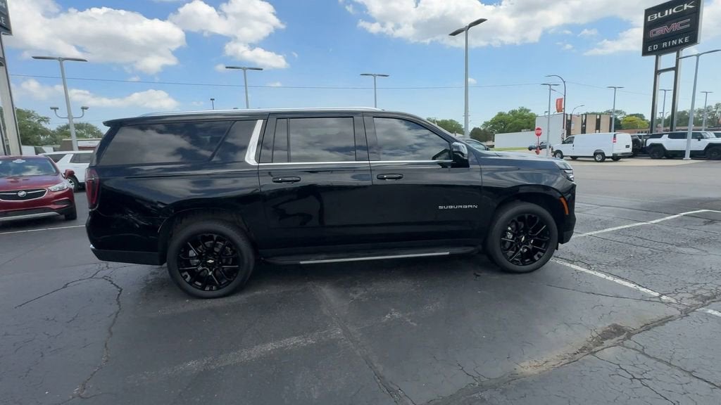 2025 Chevrolet Suburban LS