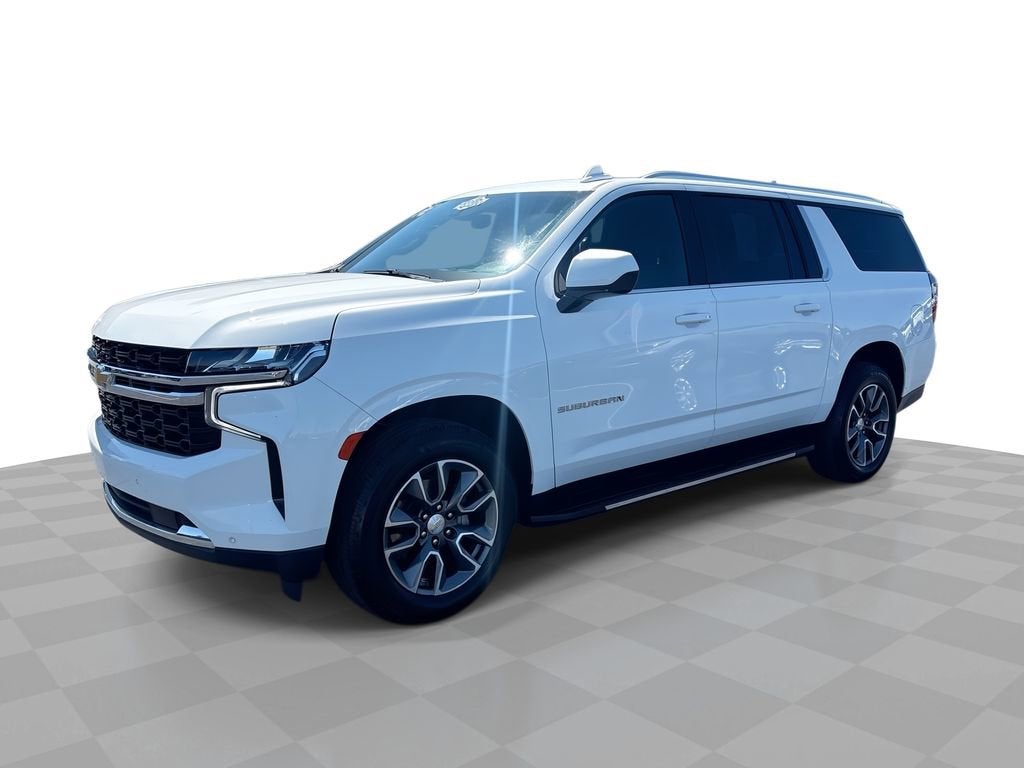 2023 Chevrolet Suburban 4WD 1500 LS's photo