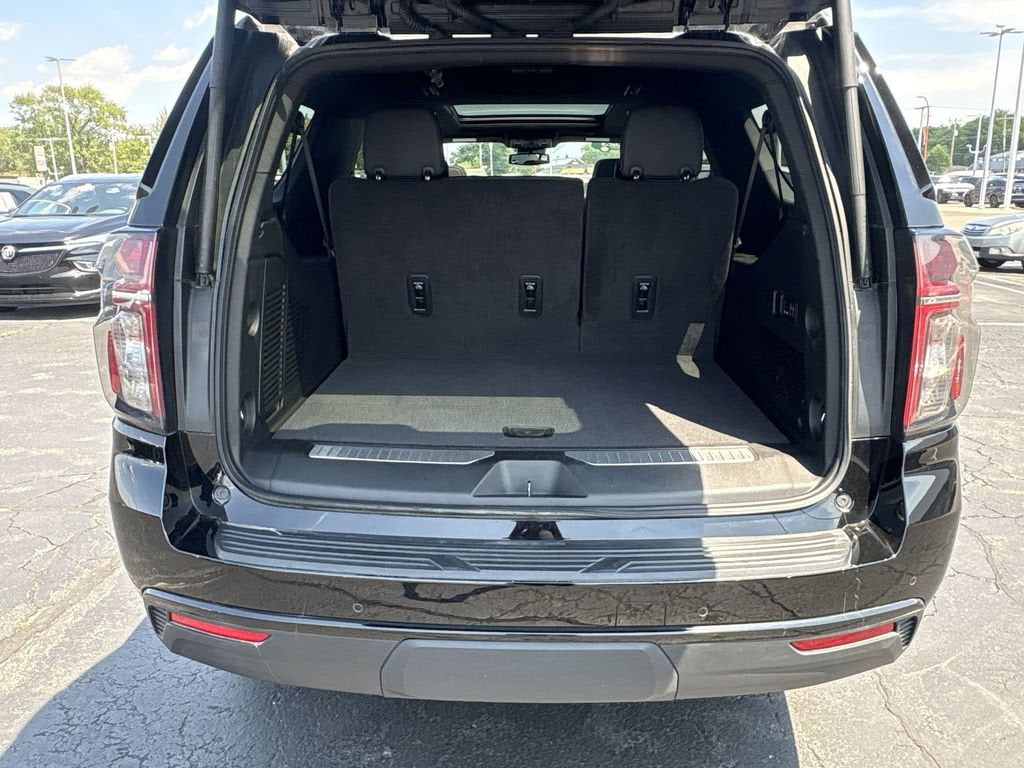 2023 Chevrolet Suburban RST