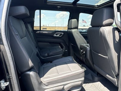 2023 Chevrolet Suburban RST