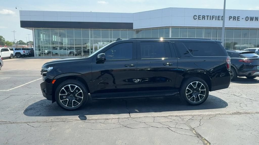 2023 Chevrolet Suburban RST