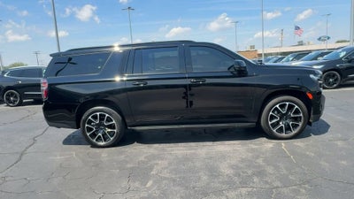2023 Chevrolet Suburban RST