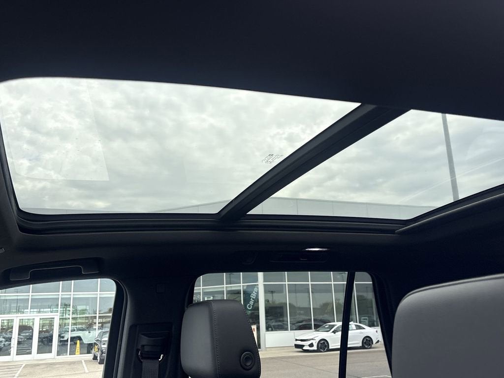 2021 Chevrolet Tahoe LT - Photo 18
