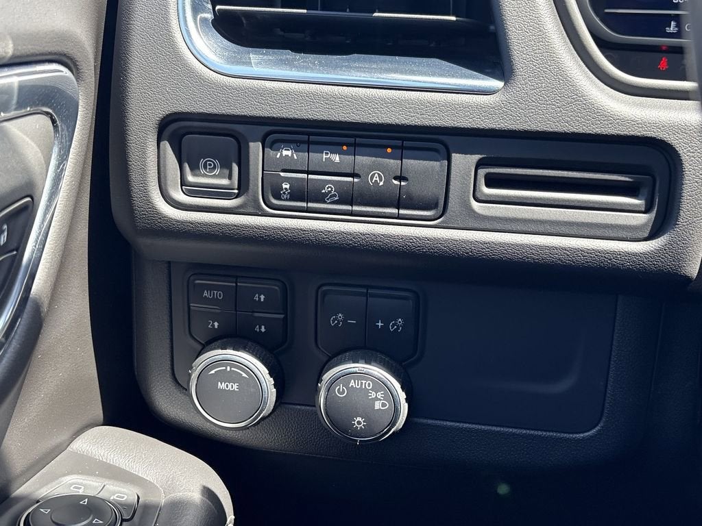 2023 Chevrolet Tahoe Premier - Photo 18