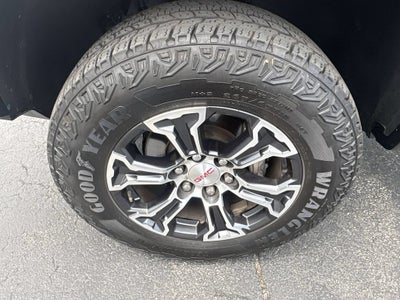 2023 GMC Canyon AT4