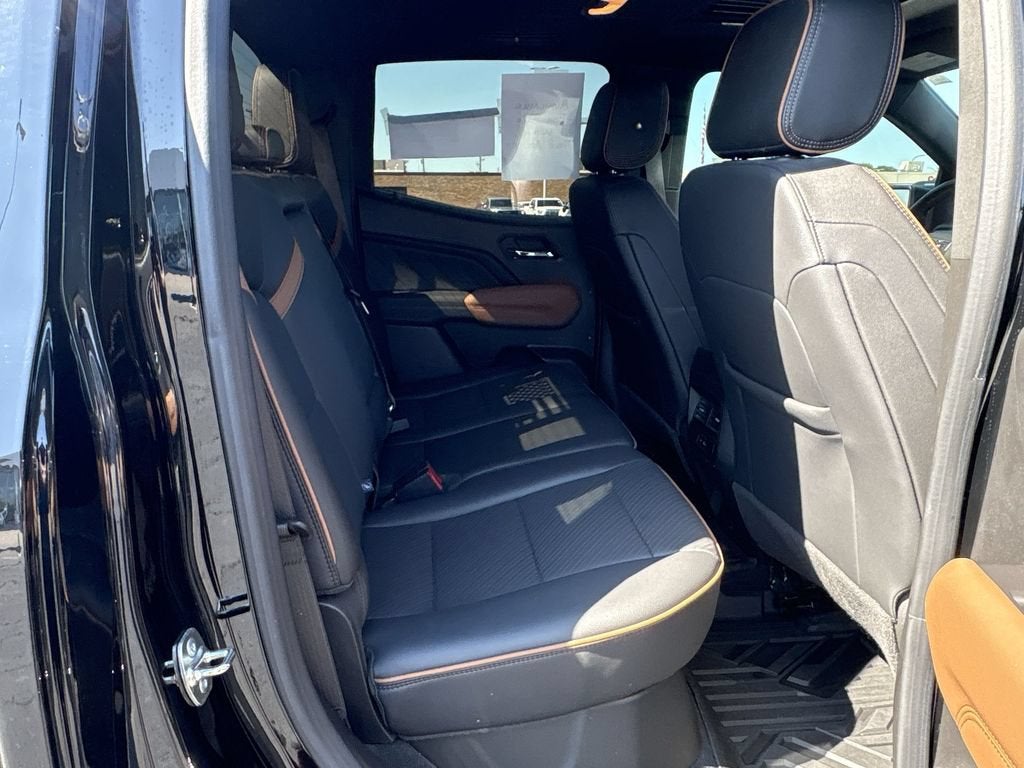 2024 GMC Canyon AT4