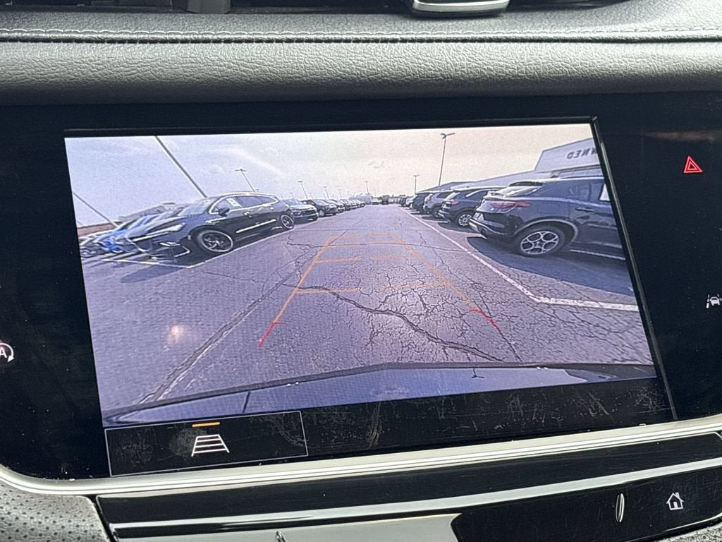 2025 Cadillac XT6 Luxury