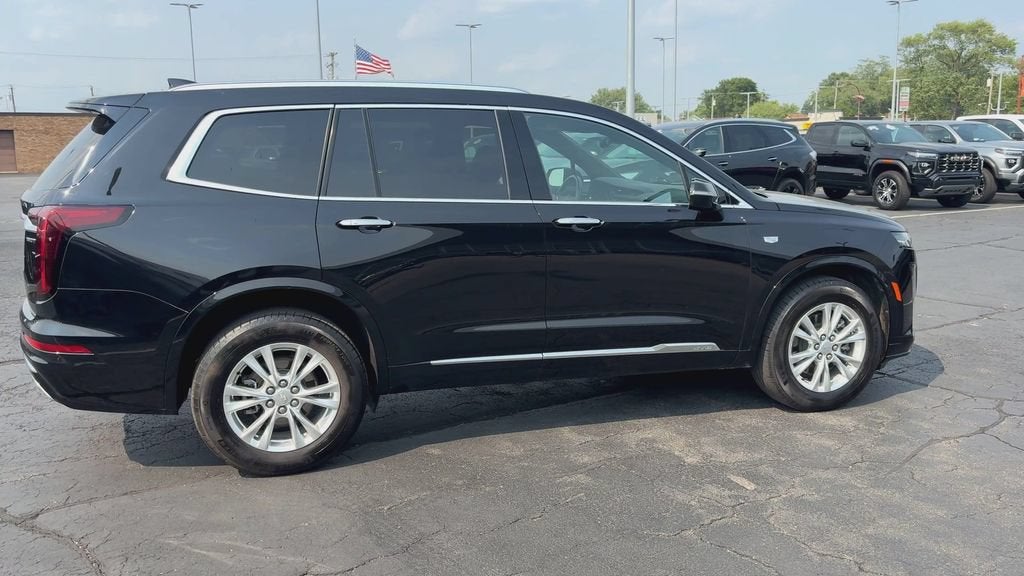 2025 Cadillac XT6 Luxury