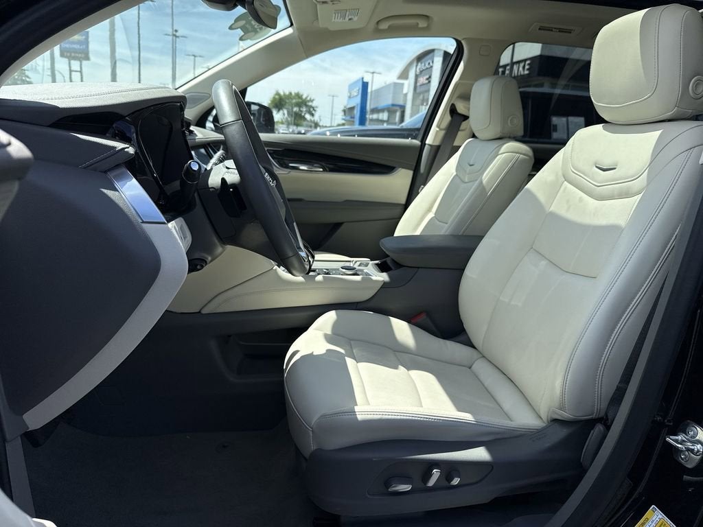2024 Cadillac XT6 Premium Luxury
