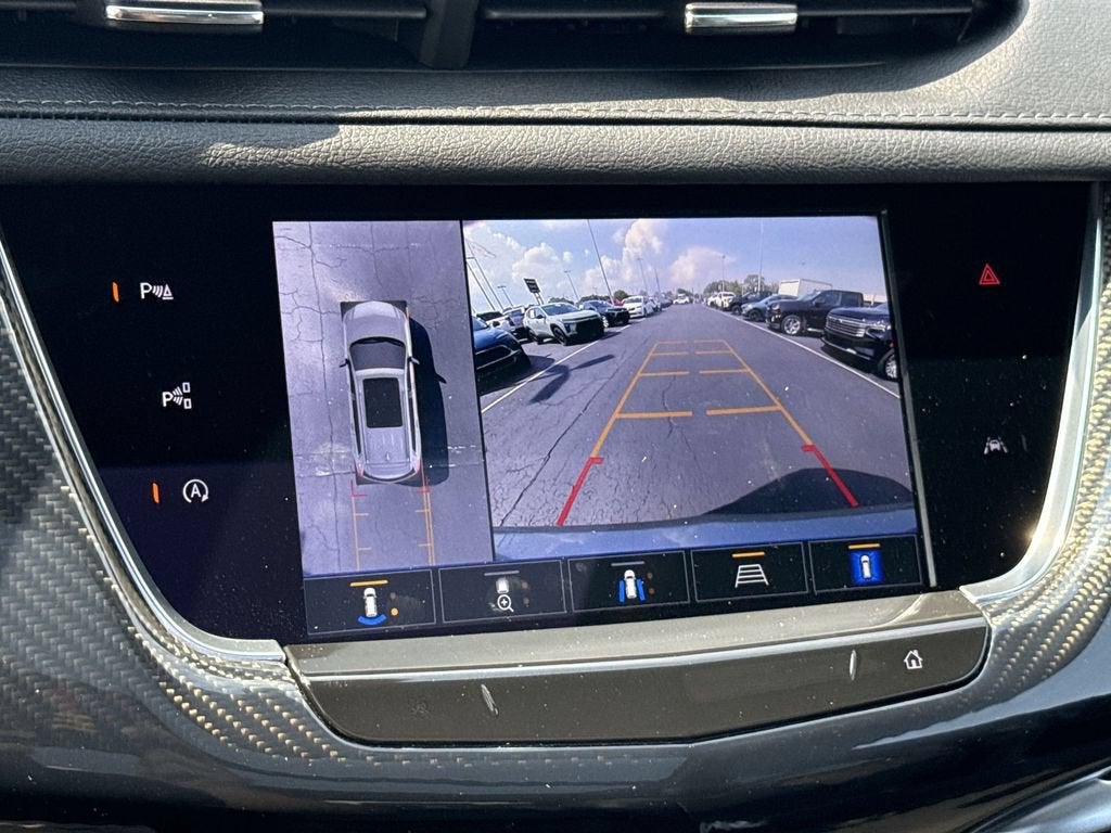 2024 Cadillac XT6 Sport
