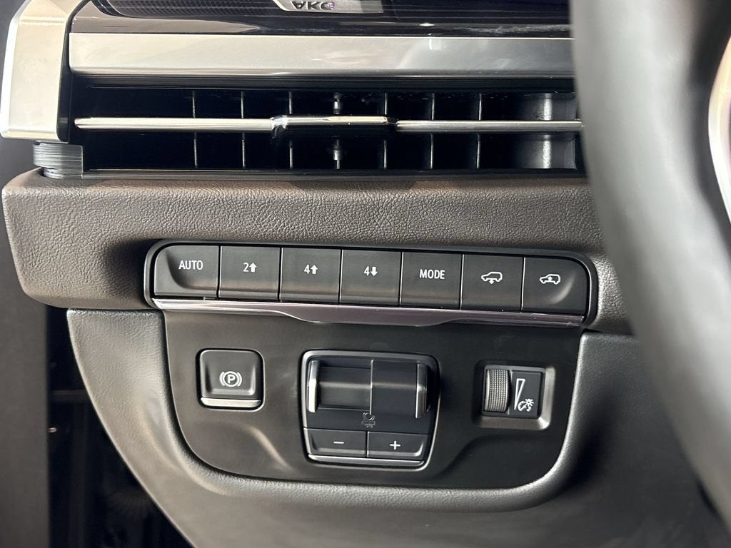 2025 Cadillac Escalade ESV Sport