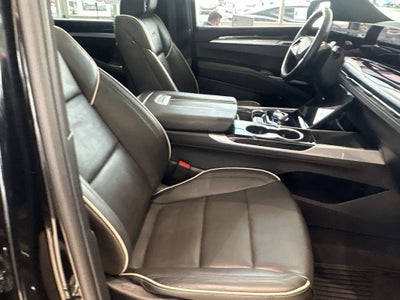 2025 Cadillac Escalade ESV Sport
