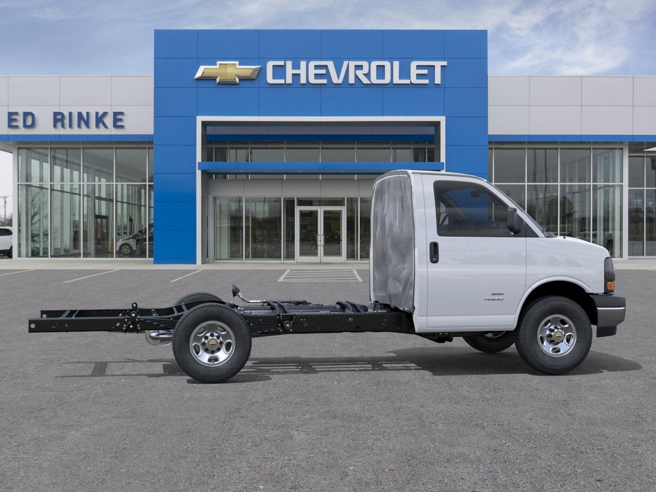 2026 Chevrolet Express Cutaway 3500 1WT