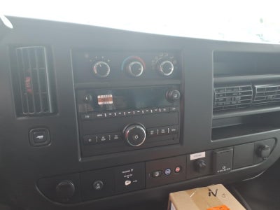 2026 Chevrolet Express Cutaway 3500 1WT