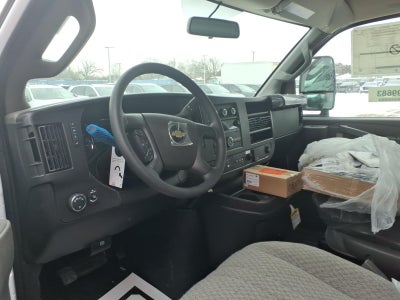 2026 Chevrolet Express Cutaway 3500 1WT