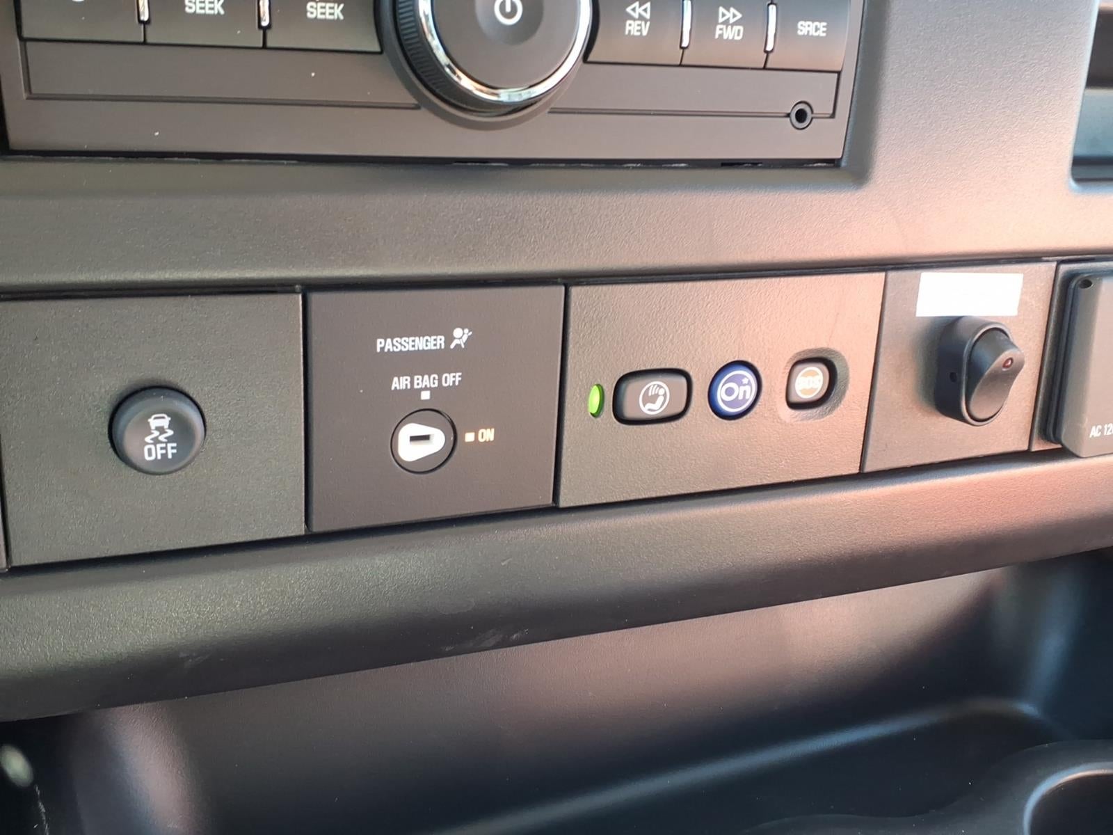 2026 Chevrolet Express Cutaway 3500 1WT