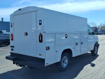2026 Chevrolet Express Cutaway 3500 1WT