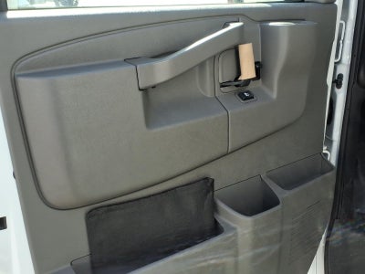 2026 Chevrolet Express Cutaway 3500 1WT