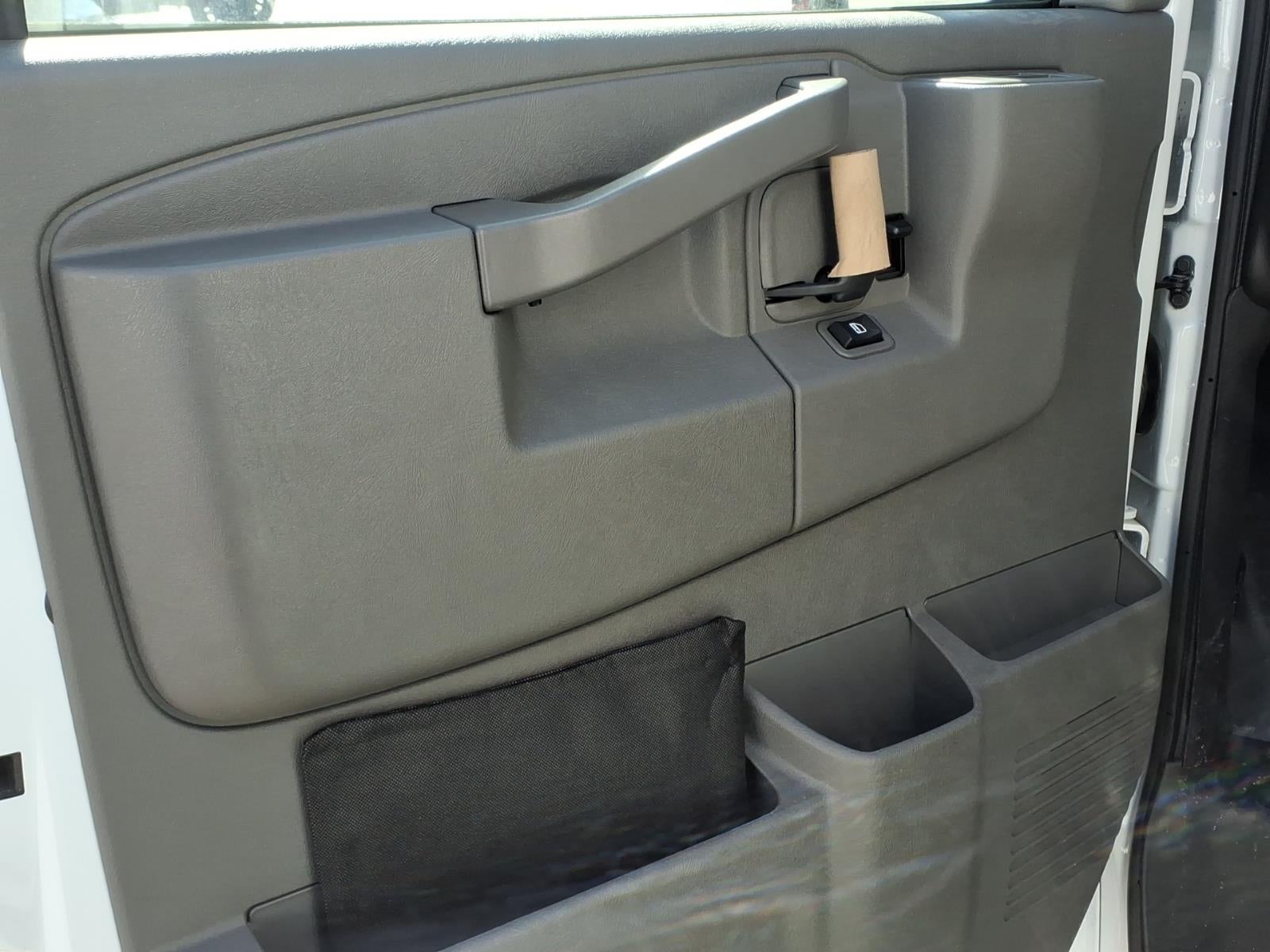 2026 Chevrolet Express Cutaway 3500 1WT