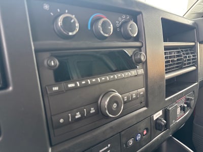 2026 Chevrolet Express Cutaway 3500 1WT