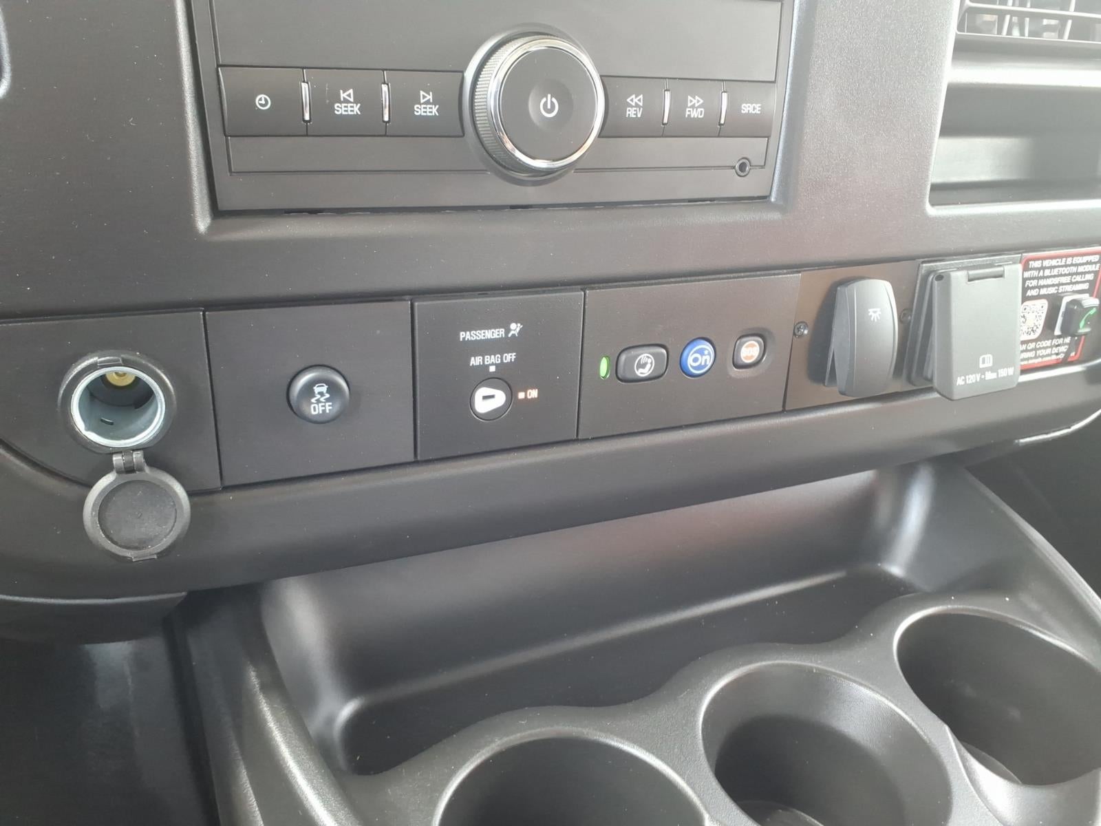 2026 Chevrolet Express Cutaway 3500 1WT
