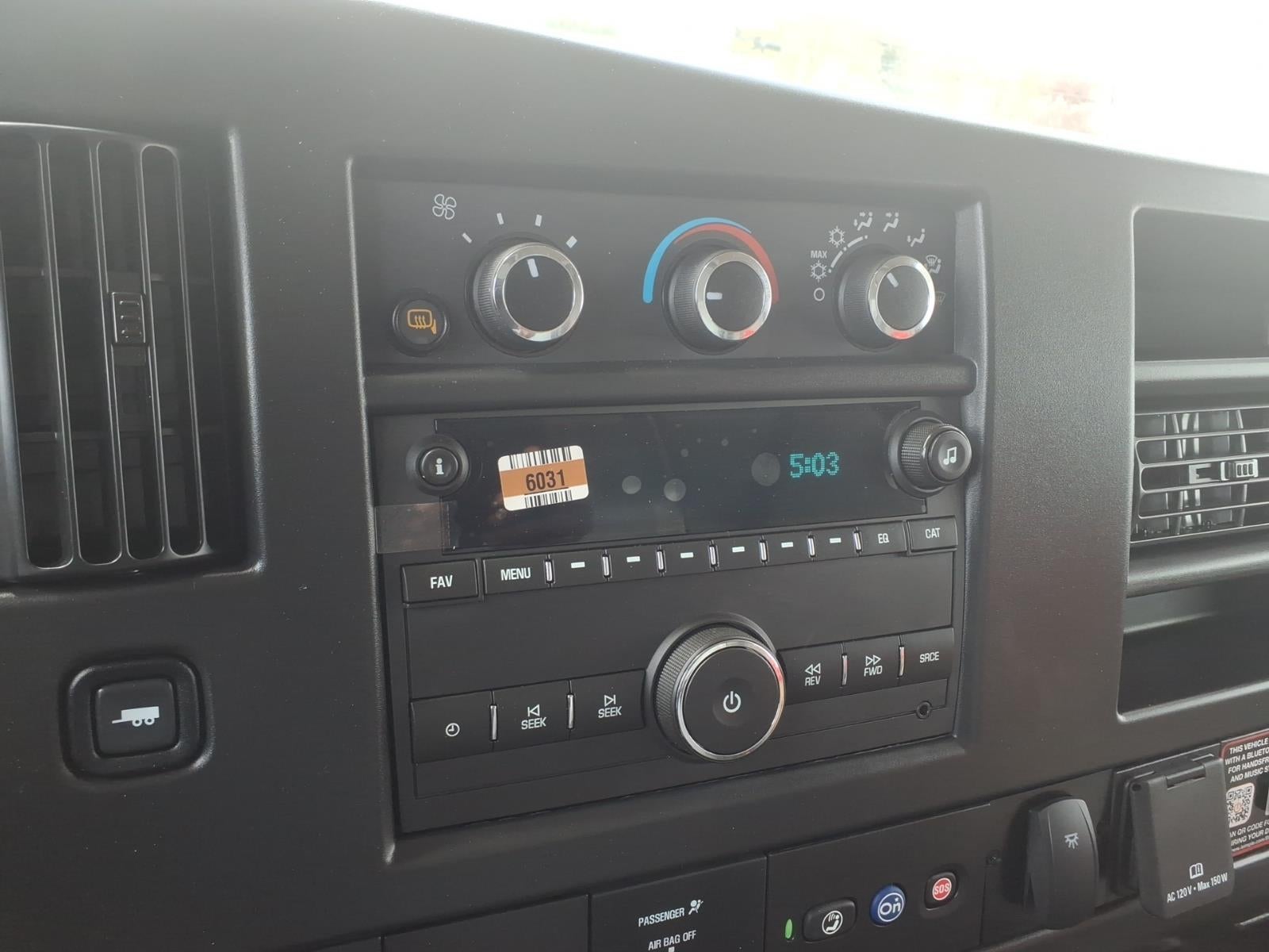 2026 Chevrolet Express Cutaway 3500 1WT