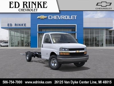 2026 Chevrolet Express Cutaway 3500 1WT