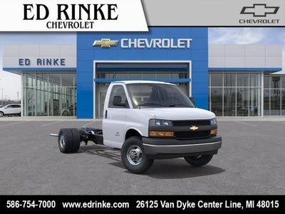 2025 Chevrolet Express Cutaway 3500 1WT