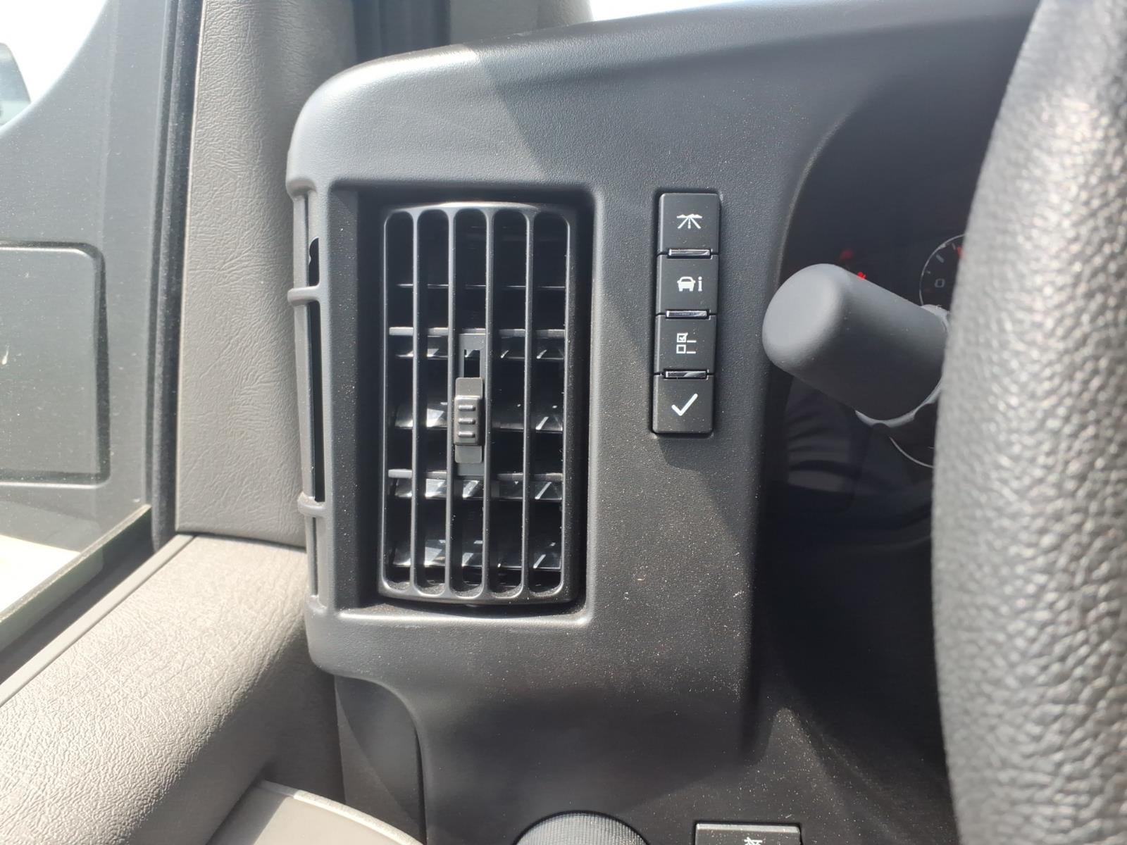 2026 Chevrolet Express Cutaway 3500 1WT