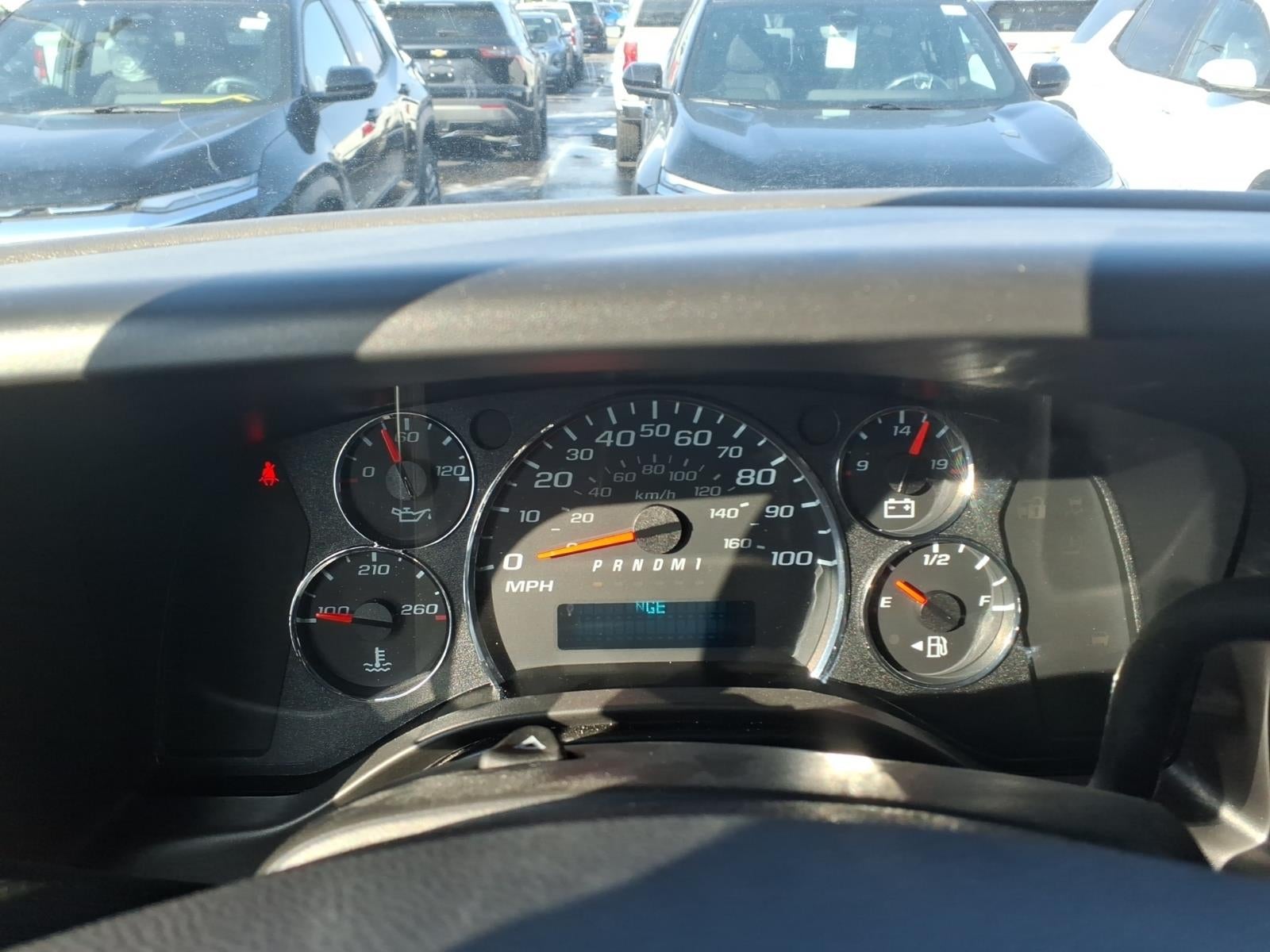 2025 Chevrolet Express Cutaway 3500 1WT