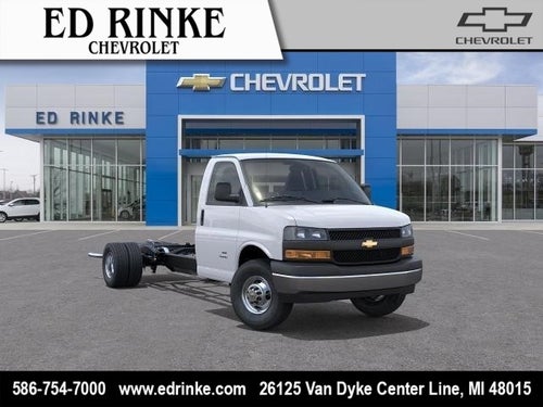 2026 Chevrolet Express Cutaway 3500 1WT