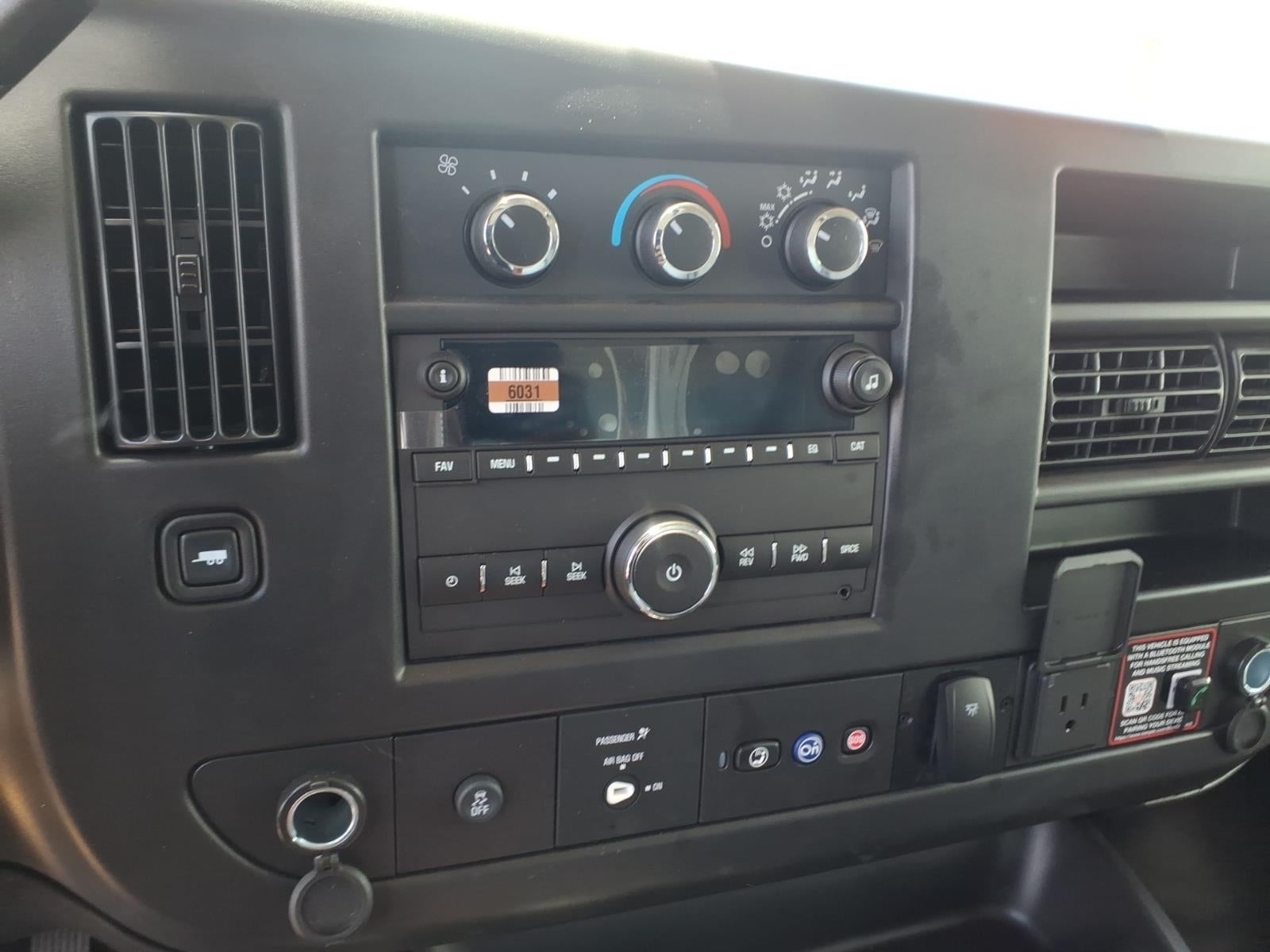2026 Chevrolet Express Cutaway 4500 2WT