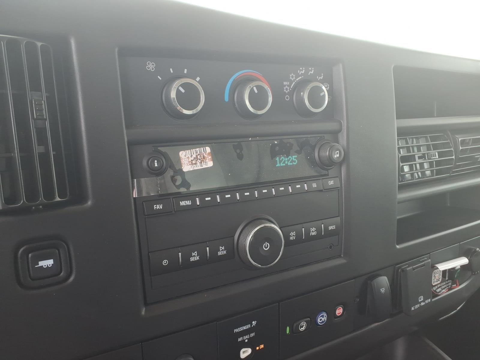2026 Chevrolet Express Cutaway 4500 2WT