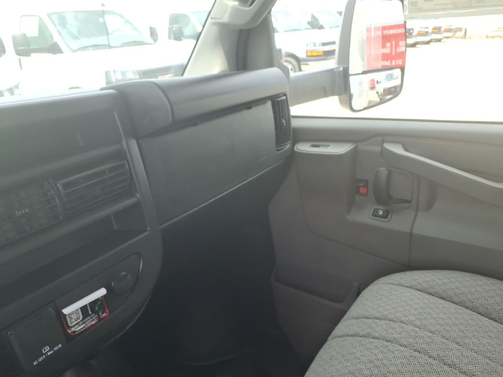 2026 Chevrolet Express Cutaway 4500 2WT