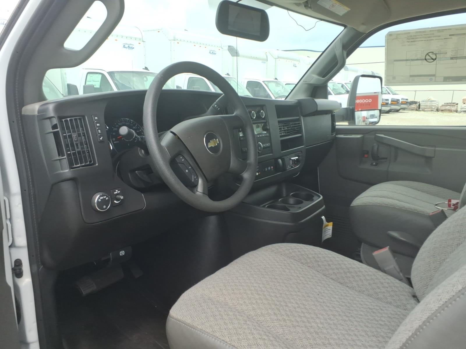 2026 Chevrolet Express Cutaway 4500 2WT