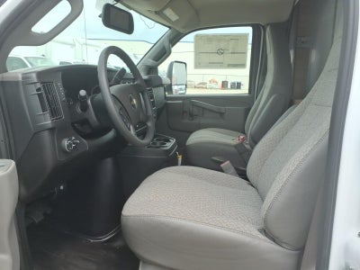 2026 Chevrolet Express Cutaway 4500 2WT