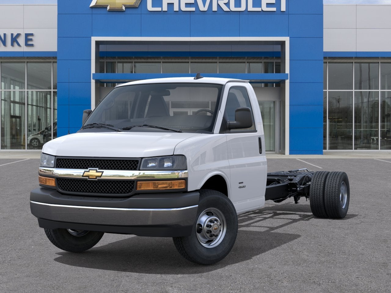 2026 Chevrolet Express Cutaway 4500 2WT