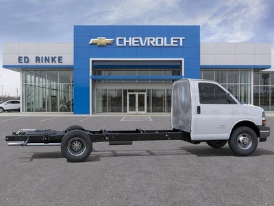 2026 Chevrolet Express Cutaway 4500 2WT