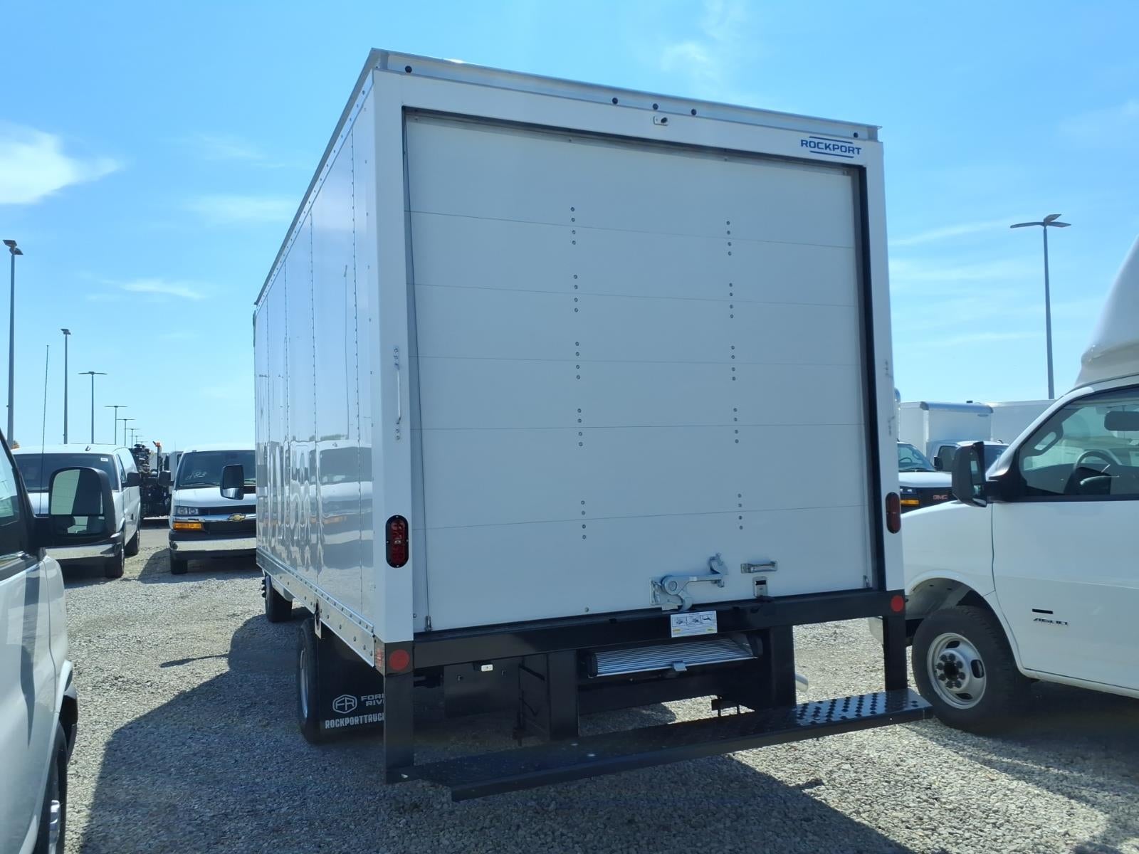 2026 Chevrolet Express Cutaway 4500 2WT